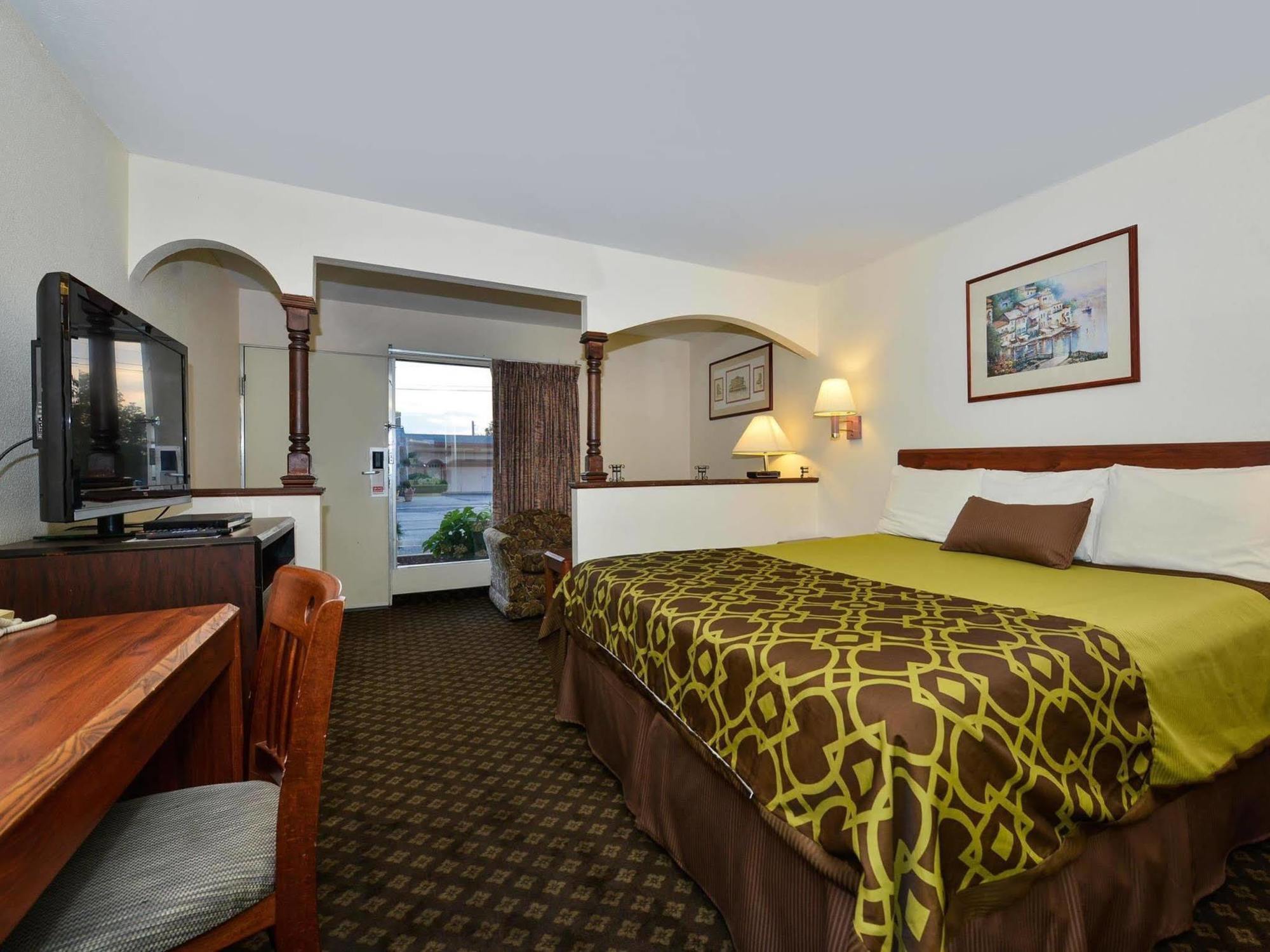 Americas Best Value Inn & Suites Williamstown Ngoại thất bức ảnh